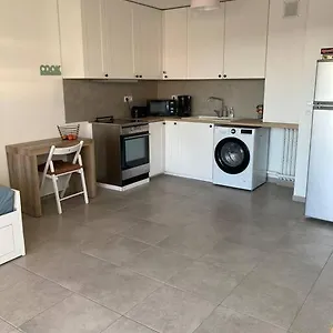 Rdc Avec Parking Privé Appartement La Fare-les-Oliviers